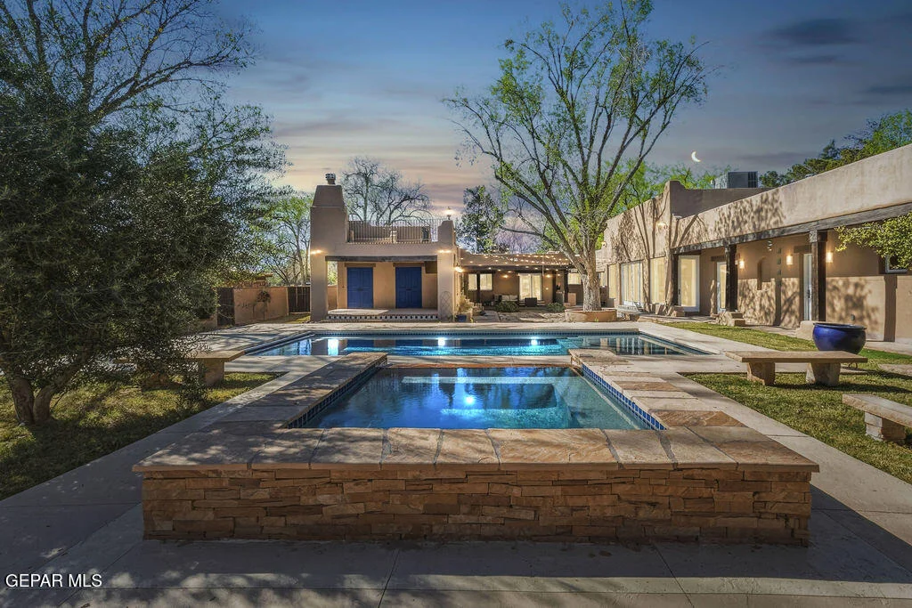 Photo of 300 ROSEMONT Drive