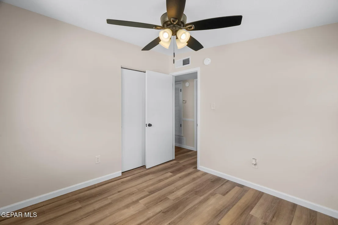 Photo of 5116 Anchorage Avenue