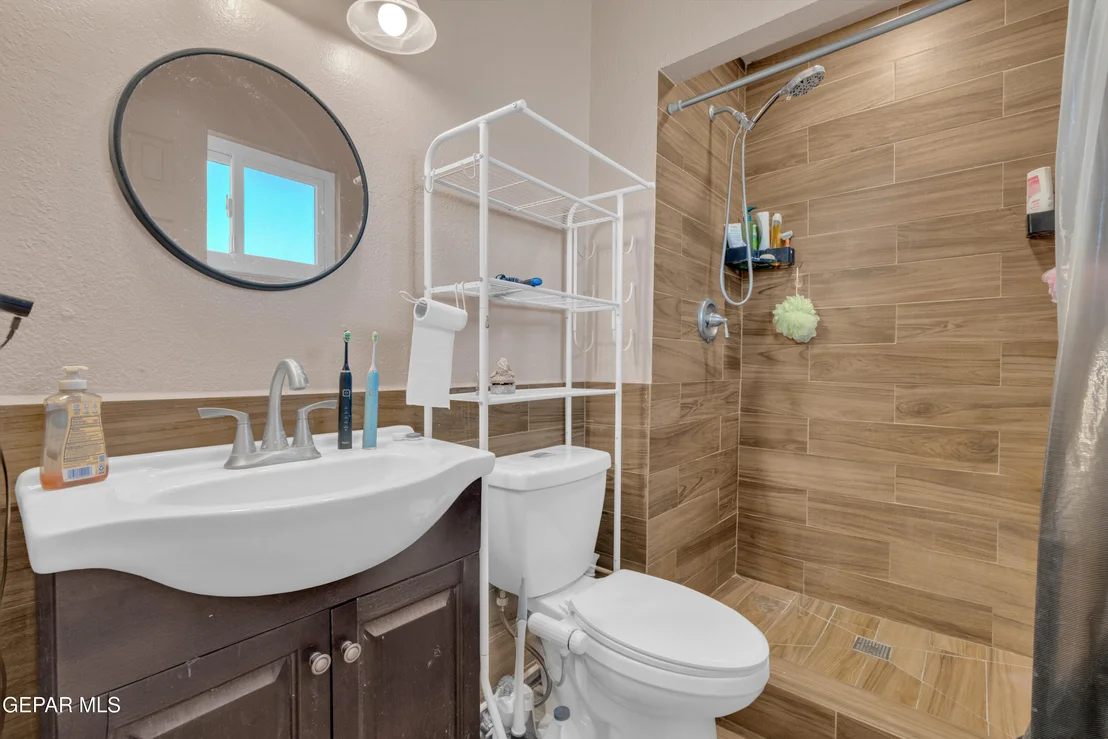Photo of 11176 SHORELINE Drive