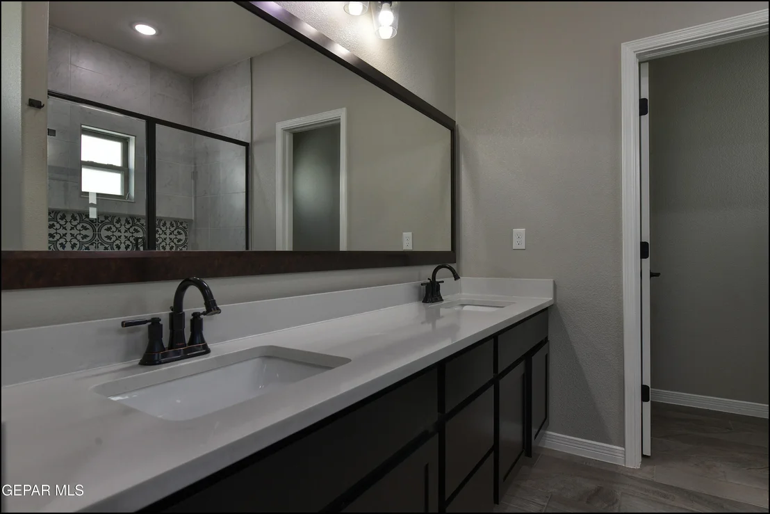 Photo of 4553 Mark Avizo St