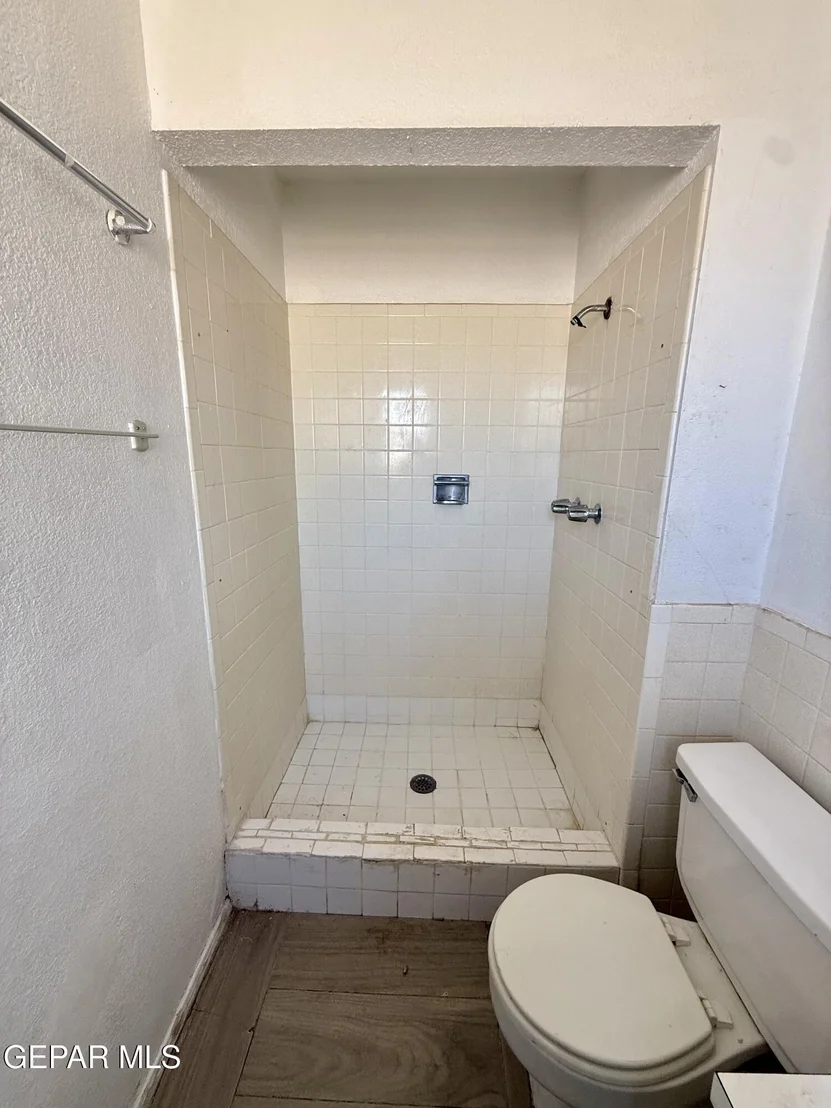 Photo of 4713 G T POWERS Drive