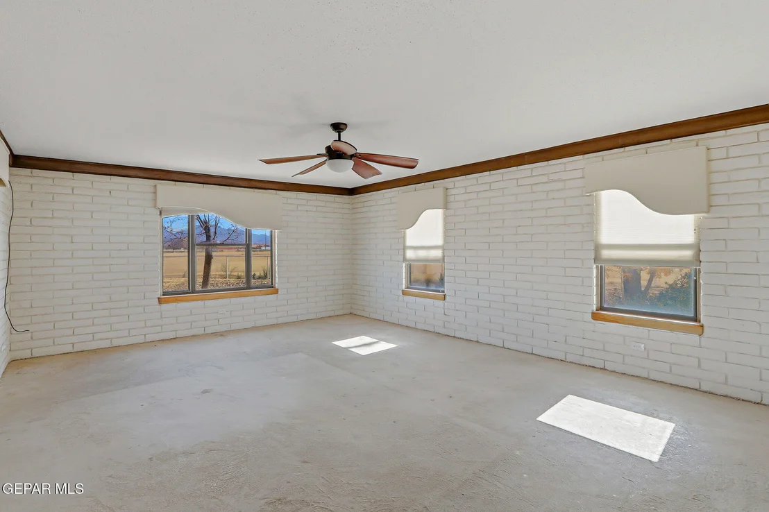 Photo of 7770 WESTSIDE Road