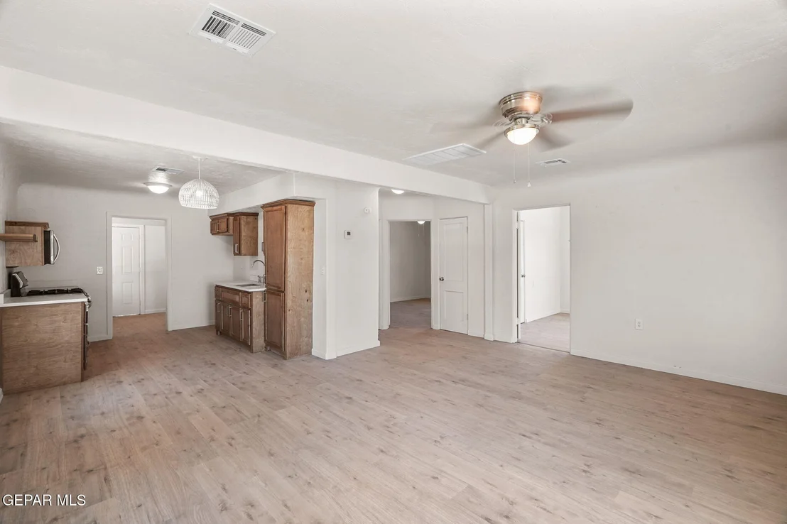 Photo of 7113 Dale Road