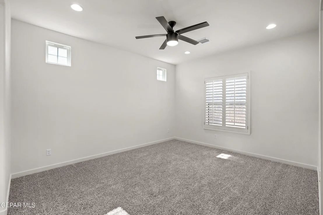 Photo of 13812 Summer View Avenue