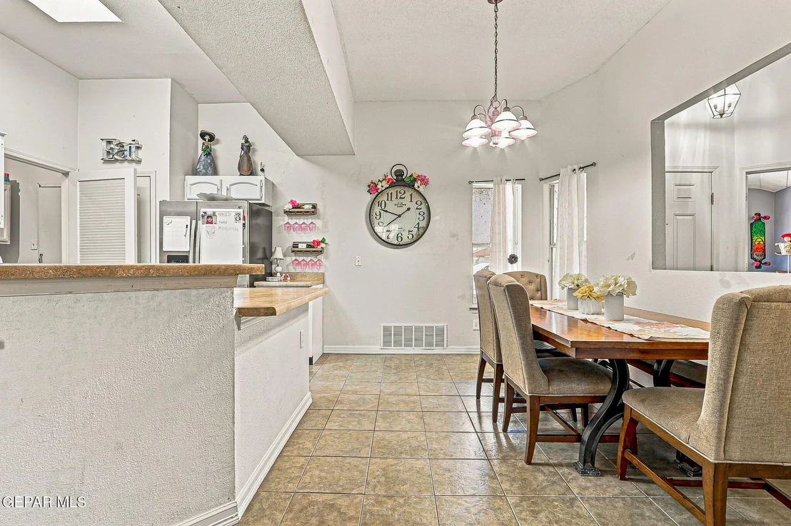 Photo of 835 SUN CITY PARK Court