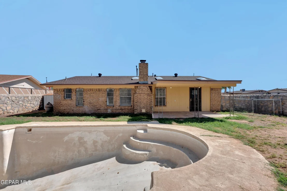 Photo of 10401 Aphrodite Drive