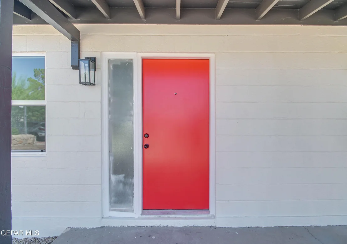 Photo of 812 SANTA BARBARA Drive