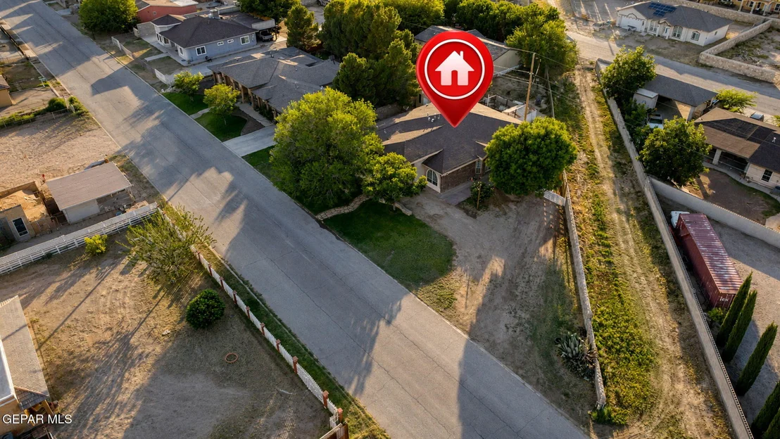 Photo of 411 BURKETT Drive