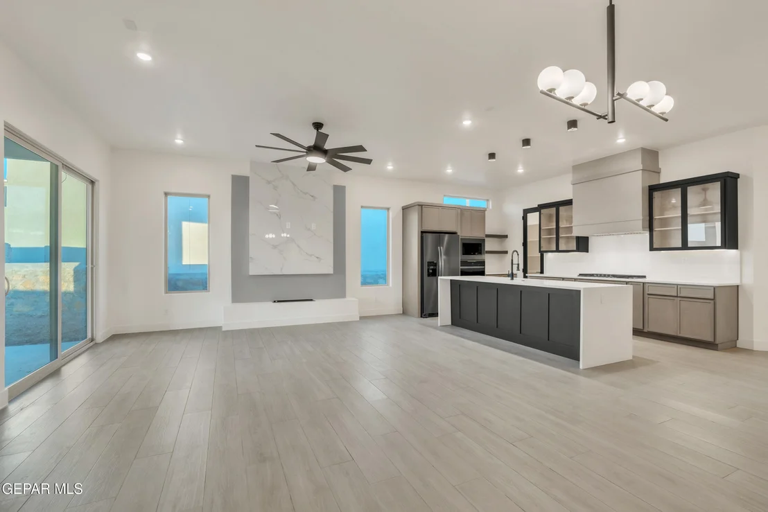 Photo of 621 Paseo de la Reina Street