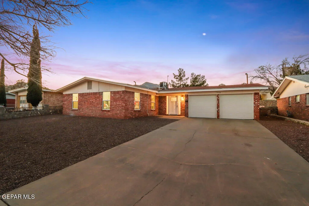 Photo of 10053 Foothill Drive