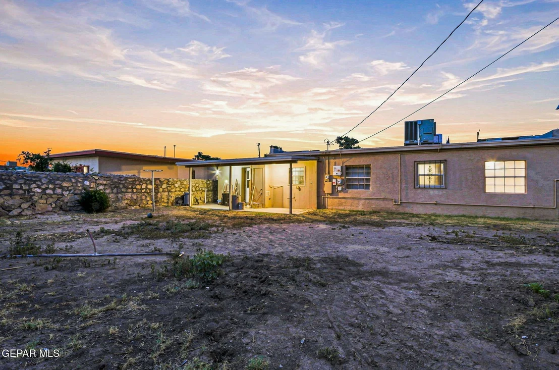 Photo of 637 Alicia Drive