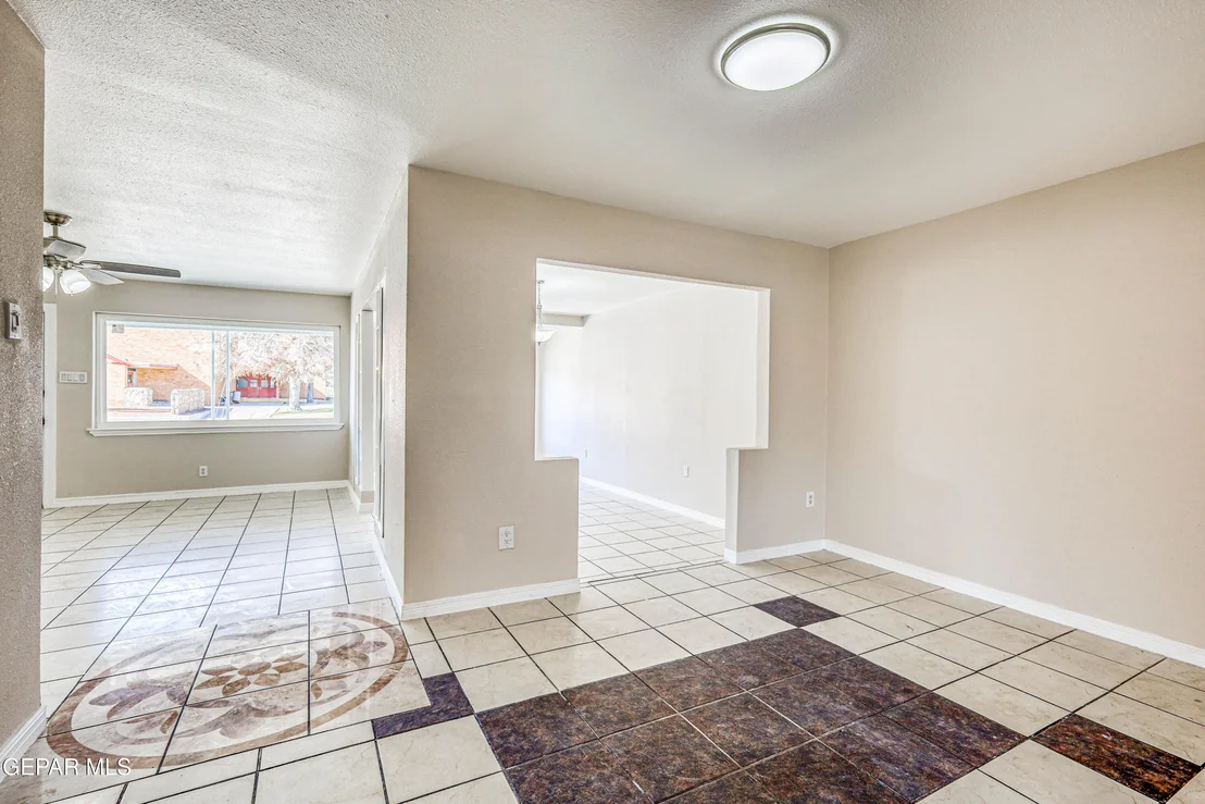 Photo of 424 Indian Place