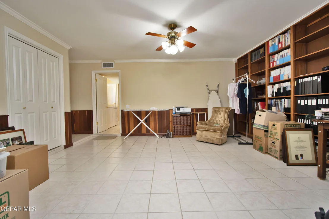Photo of 517 Stonebluff Road