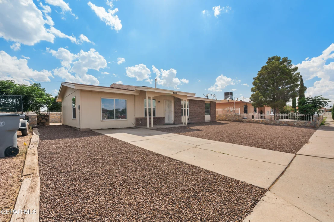Photo of 8716 APARICIO Drive