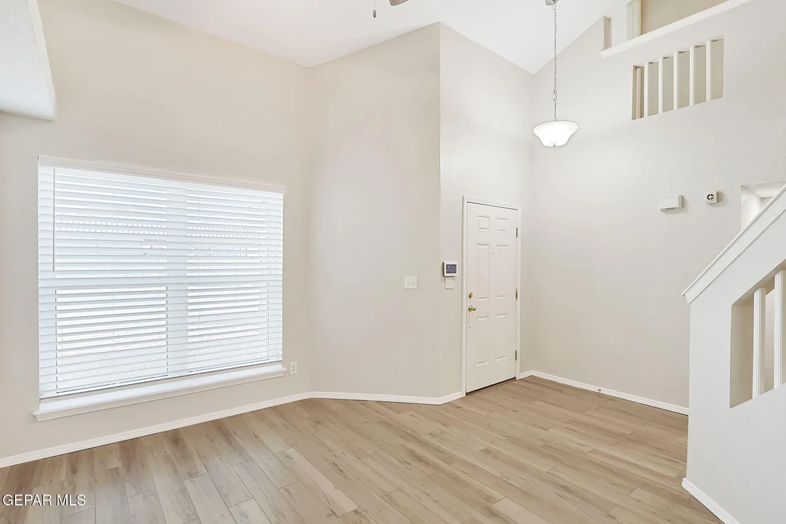 Photo of 601 Kearney Way