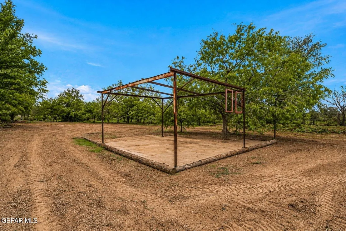 Photo of 4015 EMORY Road