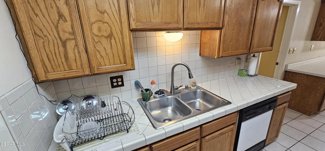 Photo of 2704 Gaston Drive