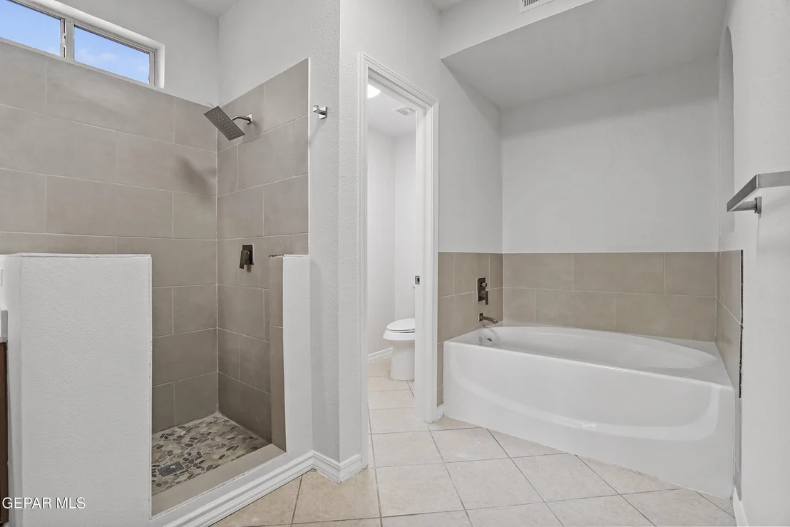 Photo of 1239 VIKKI CARR Lane