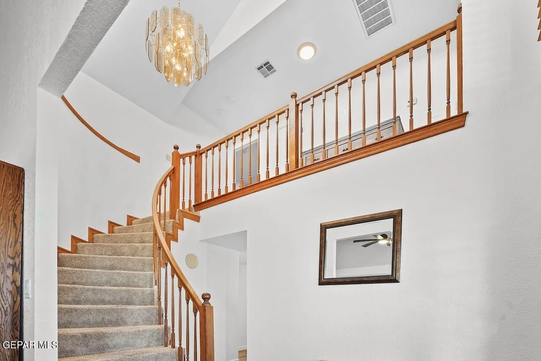Photo of 760 CHELTENHAM Drive