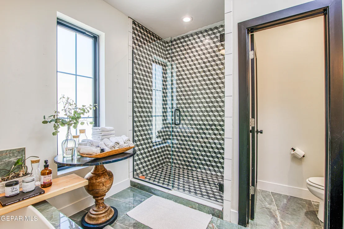 Photo of 1206 STOCKWELL Lane
