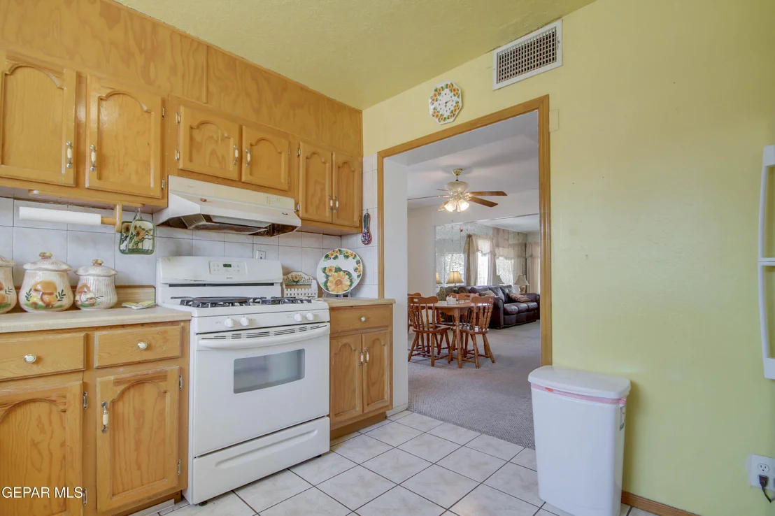 Photo of 3605 TYLER Avenue