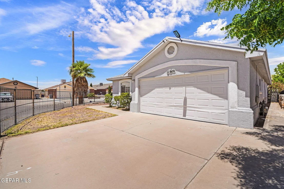 Photo of 11609 BELL TOWER Drive