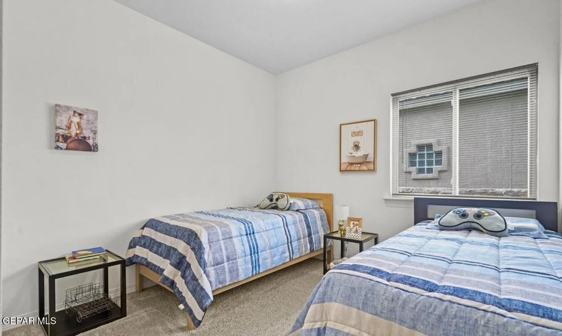 Photo of 528 CEDARWOOD Drive