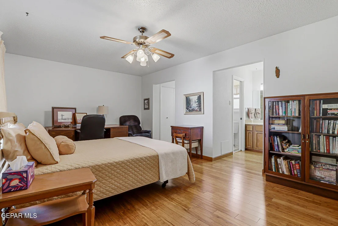 Photo of 3128 Mc Lean Street