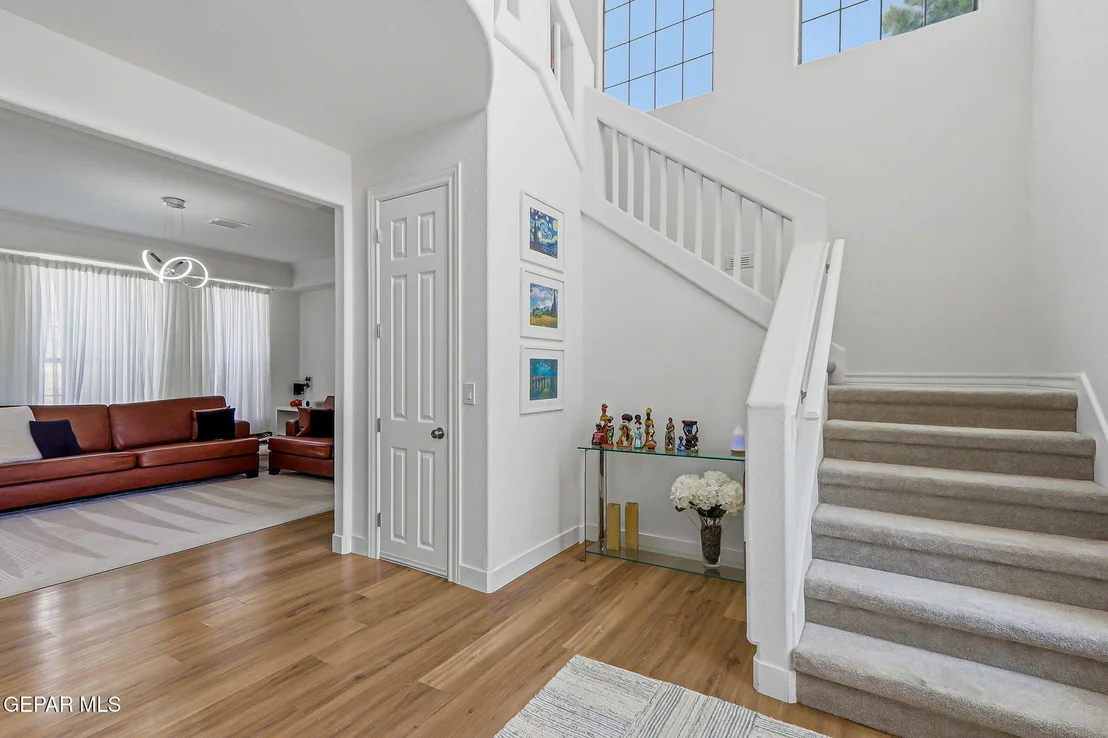 Photo of 6325 FRANKLIN RED Drive
