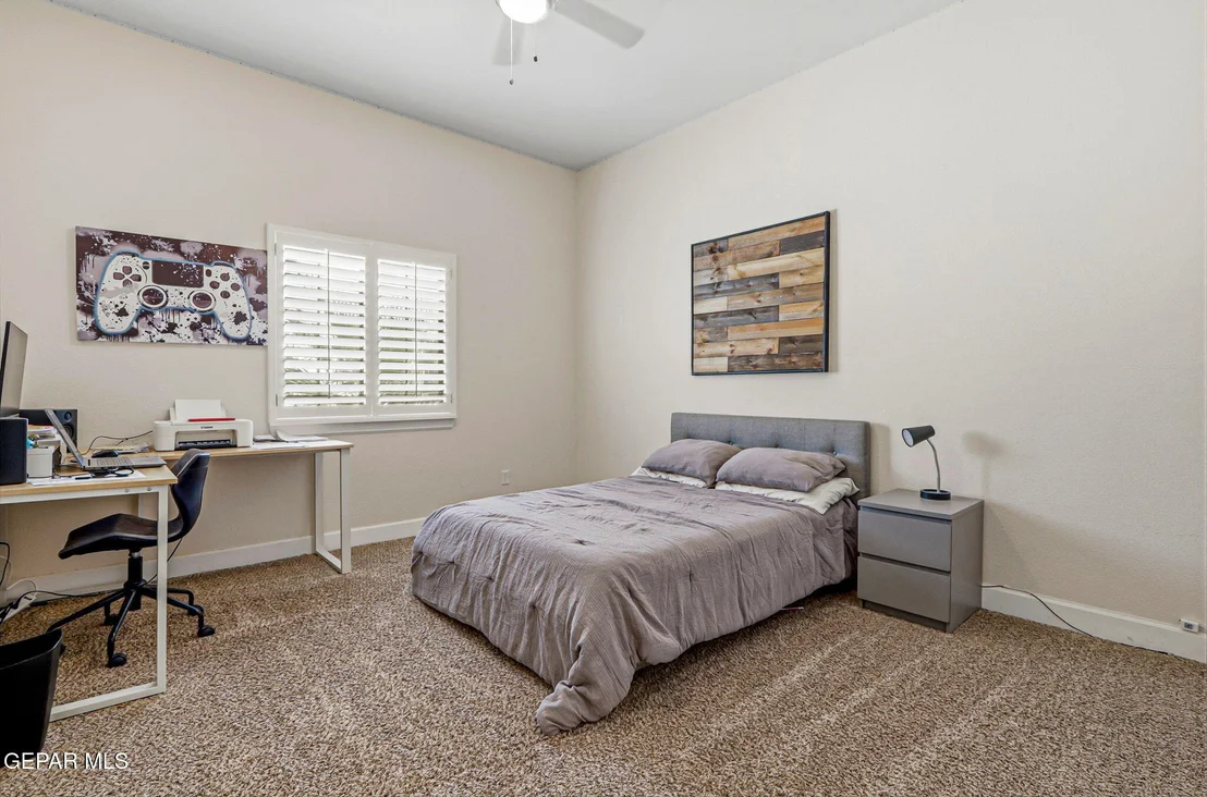 Photo of 5833 SPANISH Place
