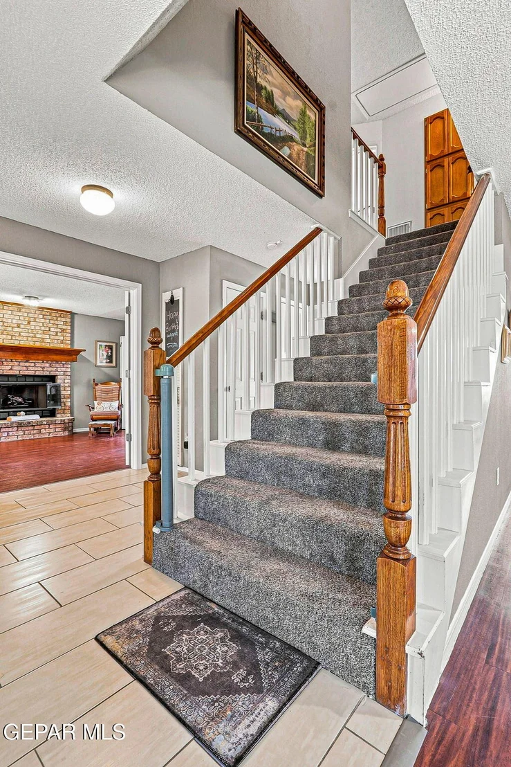 Photo of 4404 LOMA DE ORO Drive