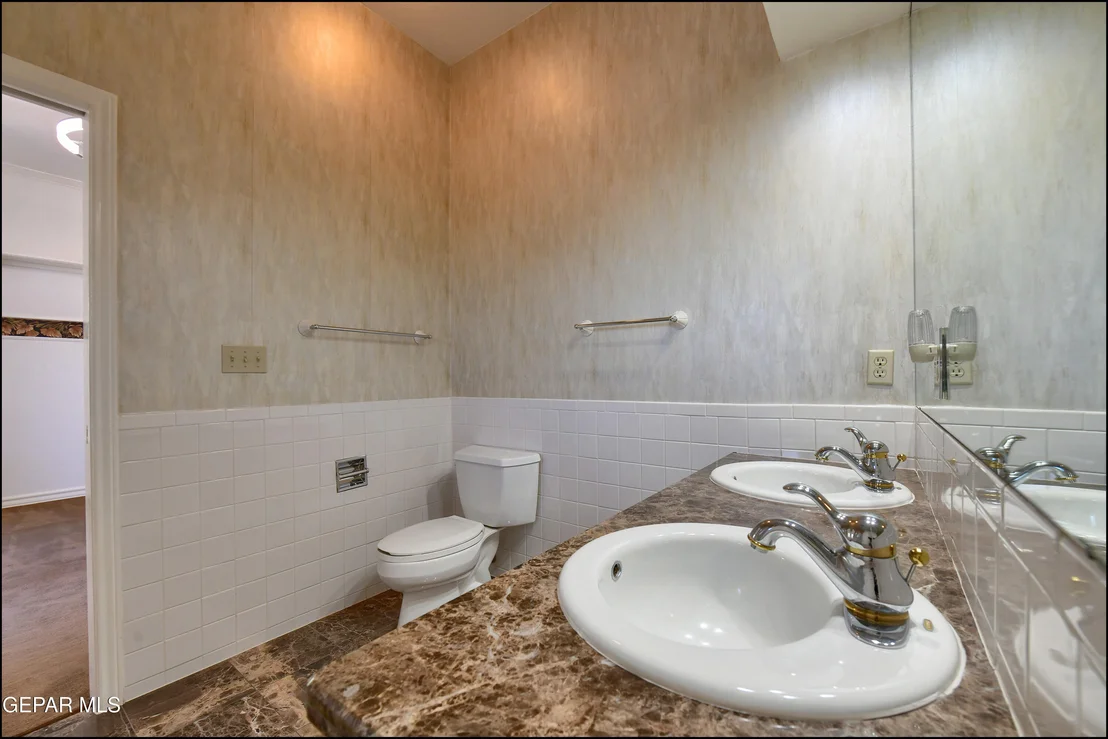 Photo of 1605 BILLY CASPER Drive