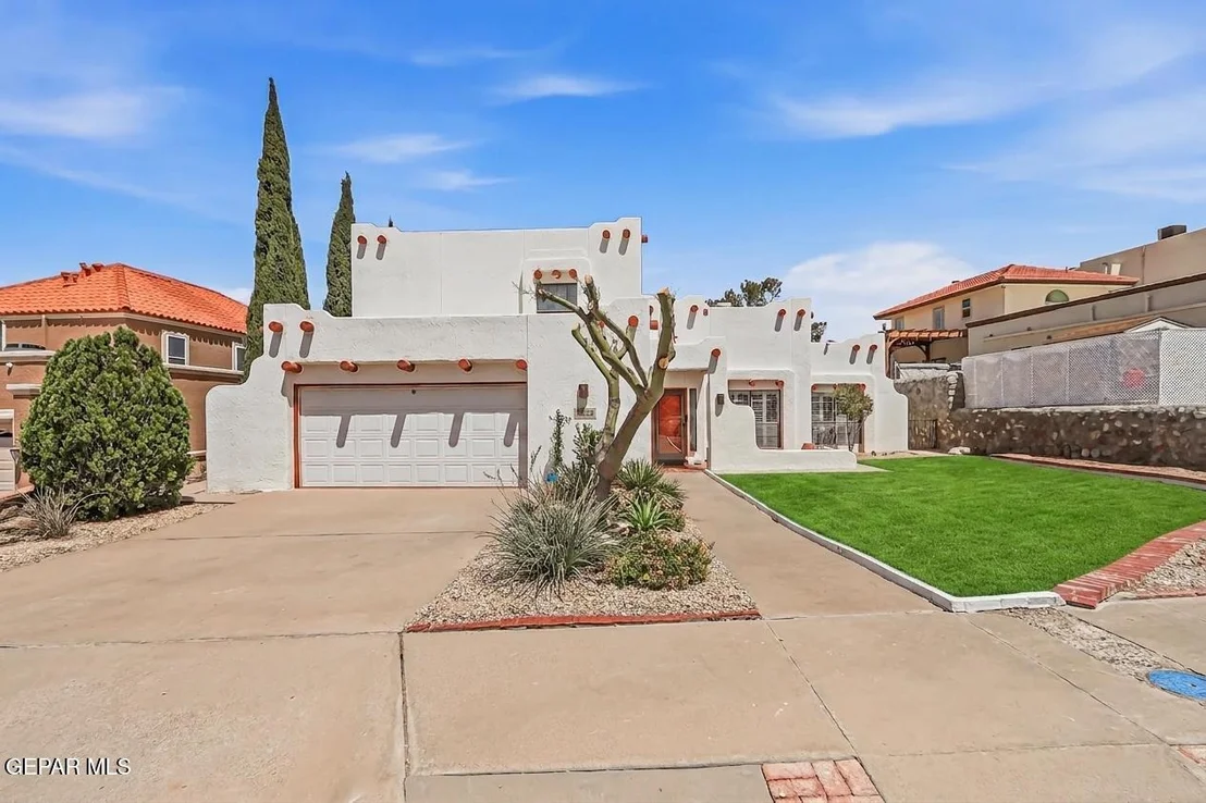 Photo of 605 MOONDALE Drive