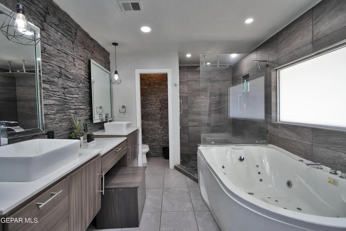 Photo of 6777 Villa Hermosa Drive
