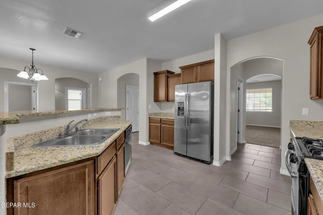 Photo of 2209 Glitter Point