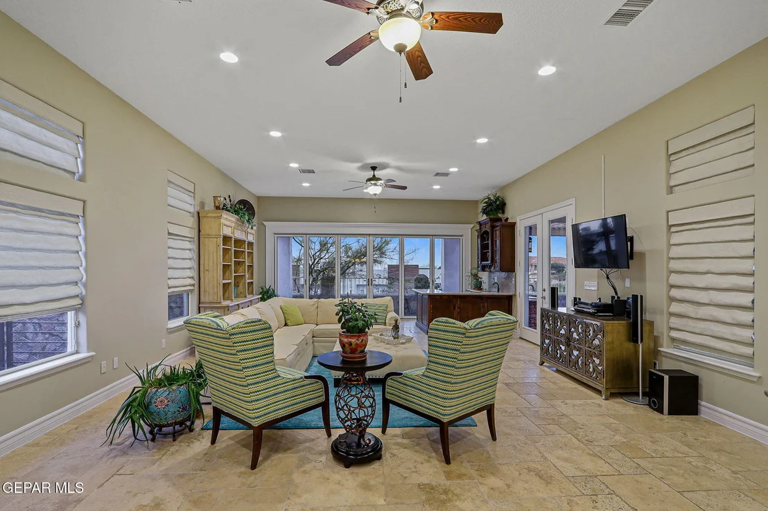 Photo of 5567 Buckley Drive