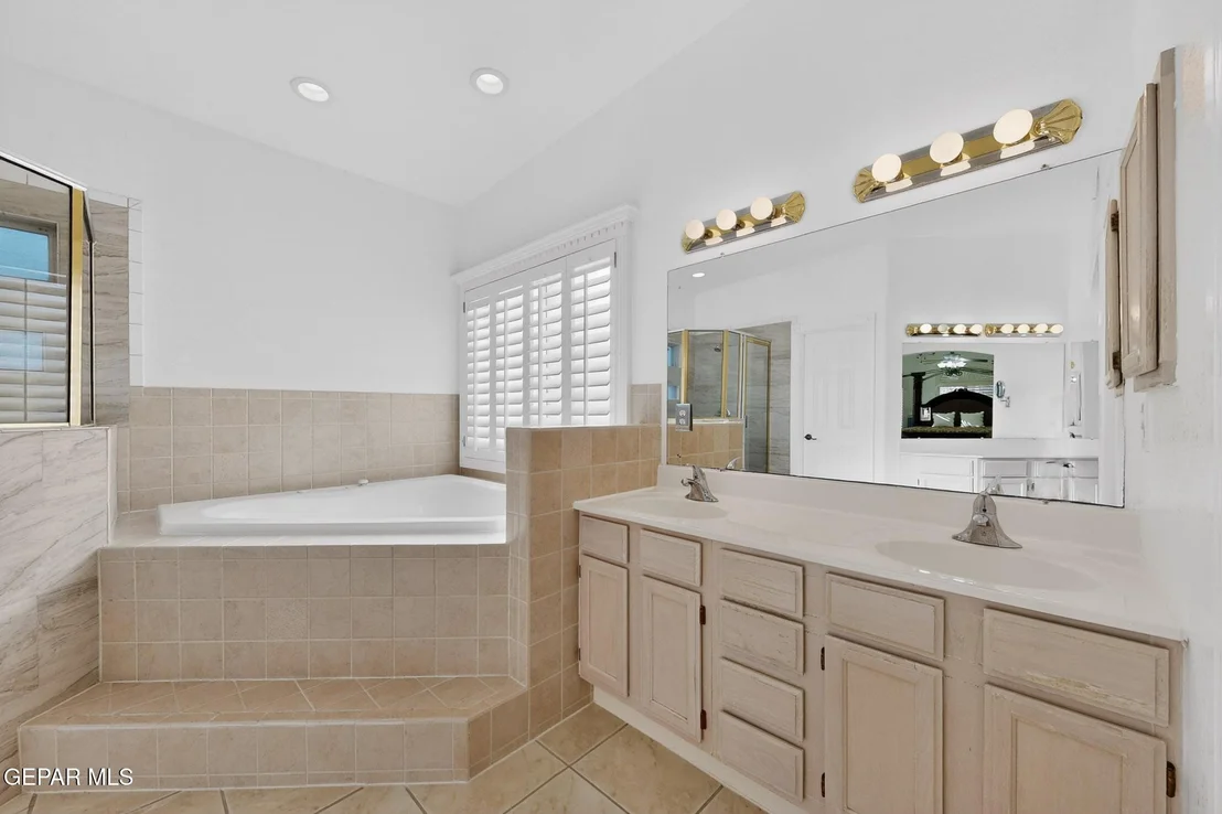 Photo of 12460 TIERRA LIMON Drive