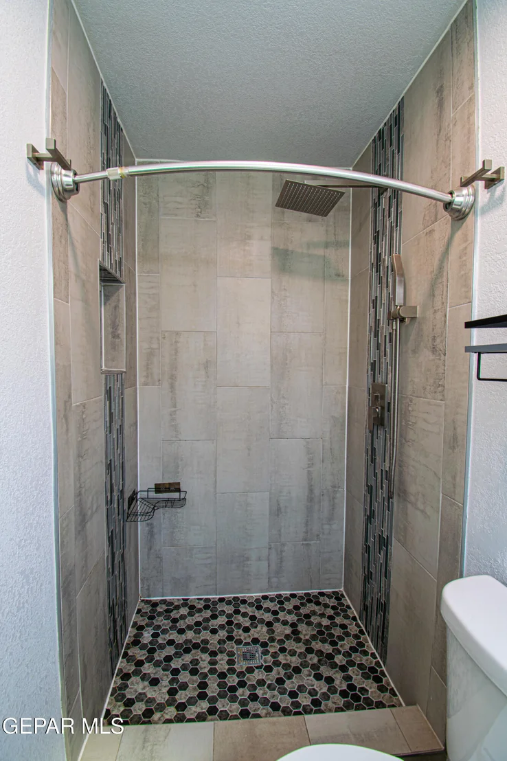 Photo of 416 ENCINO Drive