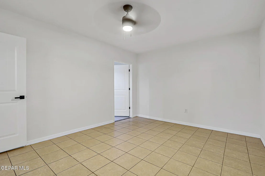 Photo of 12343 Orchard Park