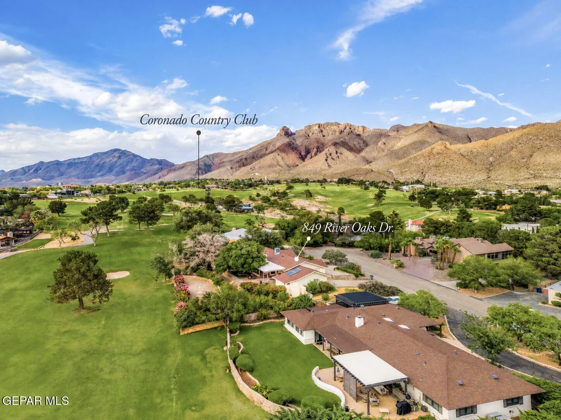 Photo of 849 River Oaks Drive