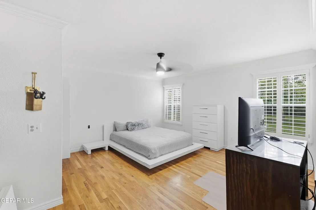 Photo of 7359 FRANKLIN Drive