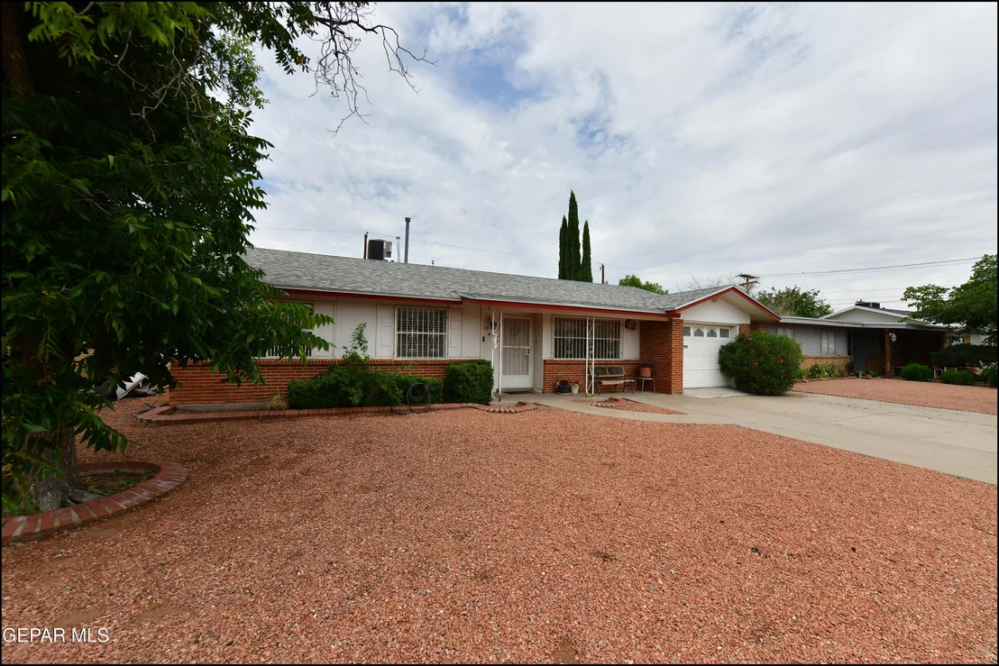 Photo of 10725 SAIGON Drive