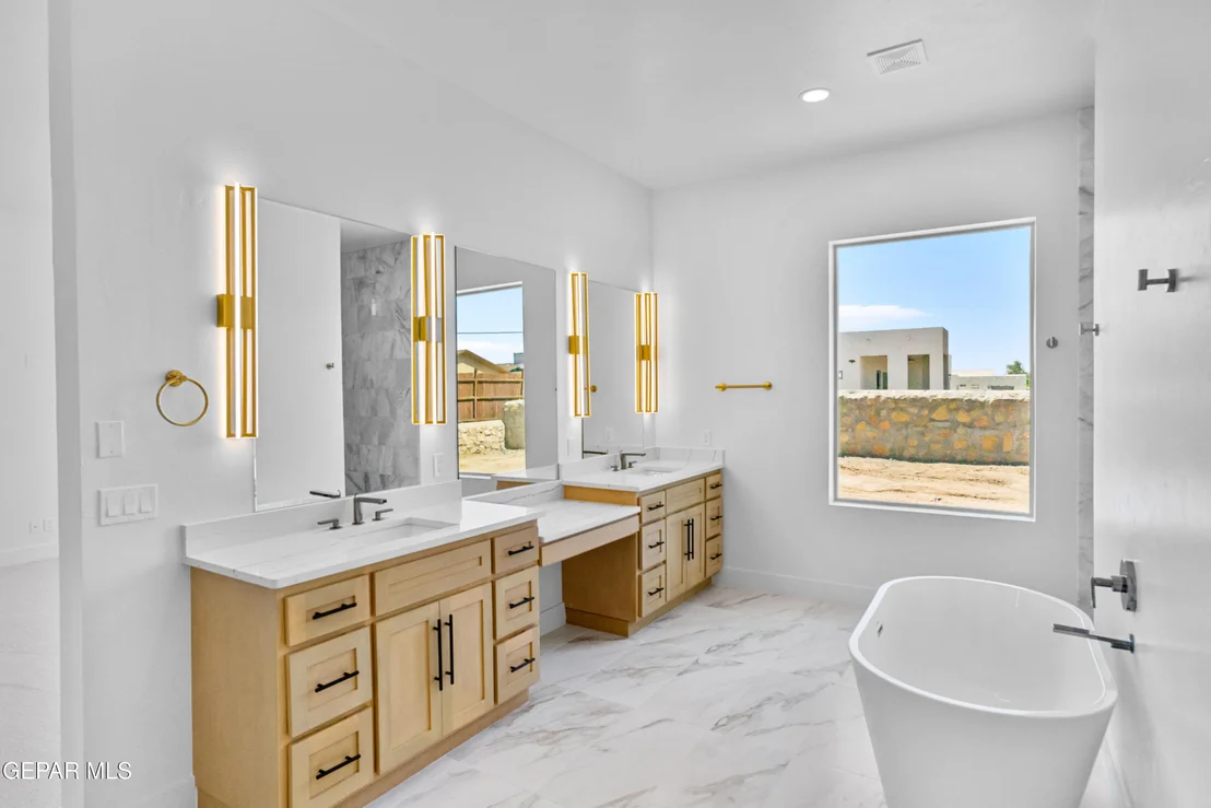 Photo of 5699 RIO BONITO Circle
