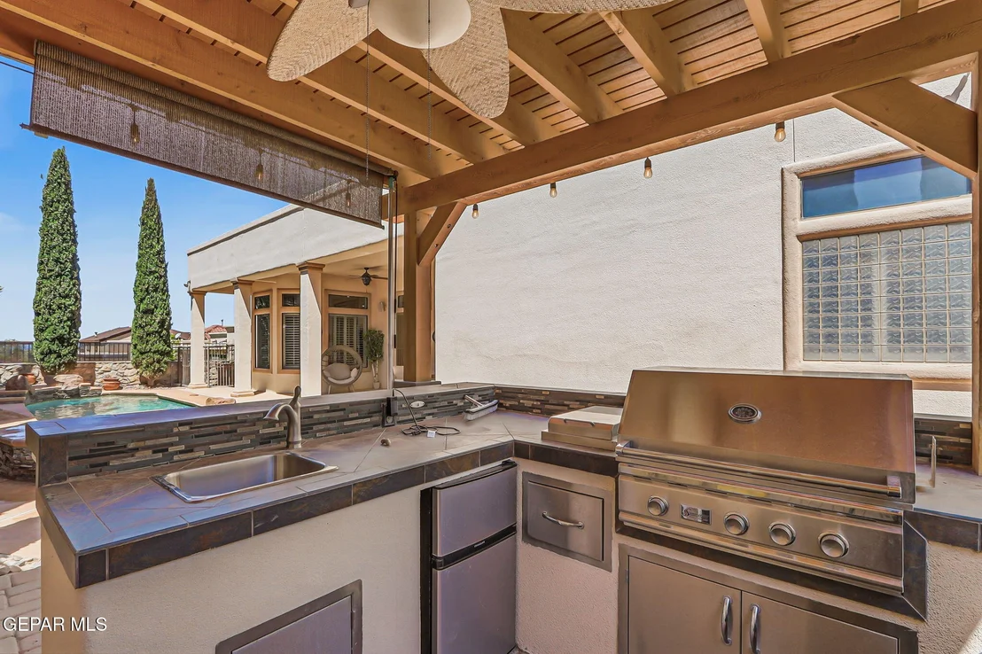 Photo of 6340 FRANKLIN RED Drive