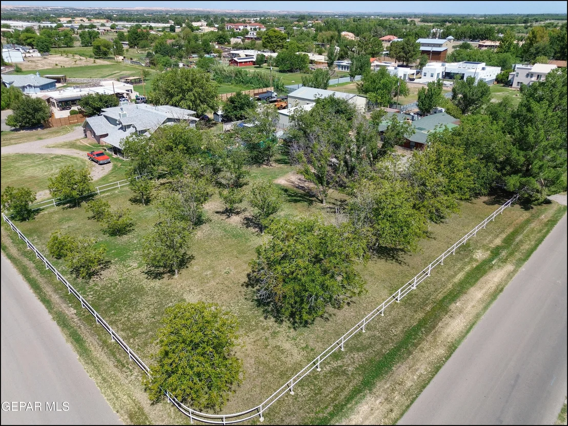 Photo of 6525 UPPER VALLEY Road