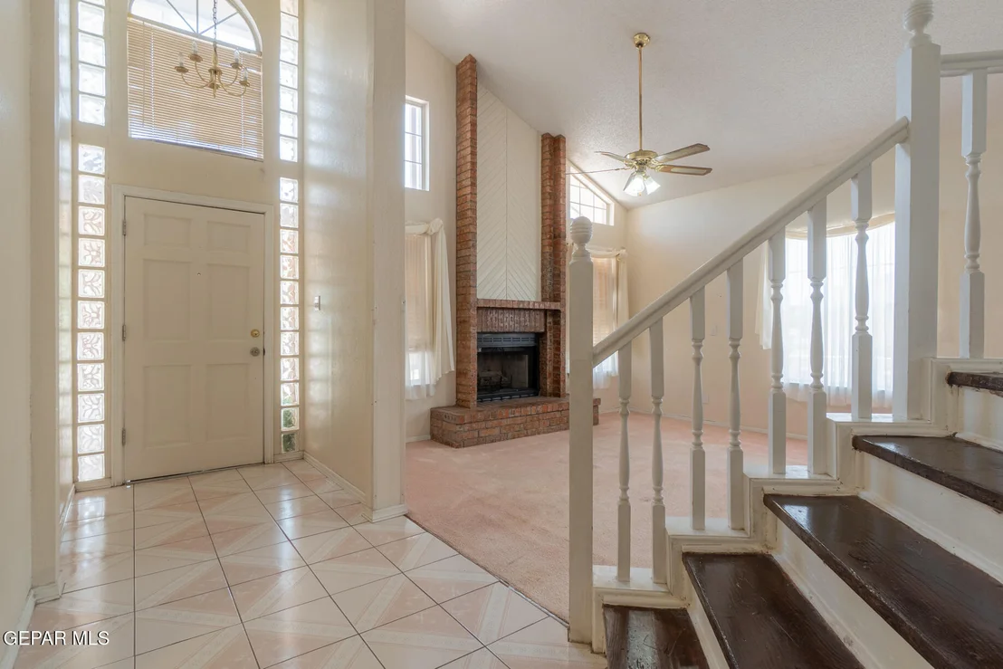 Photo of 5920 W VALLEY Circle