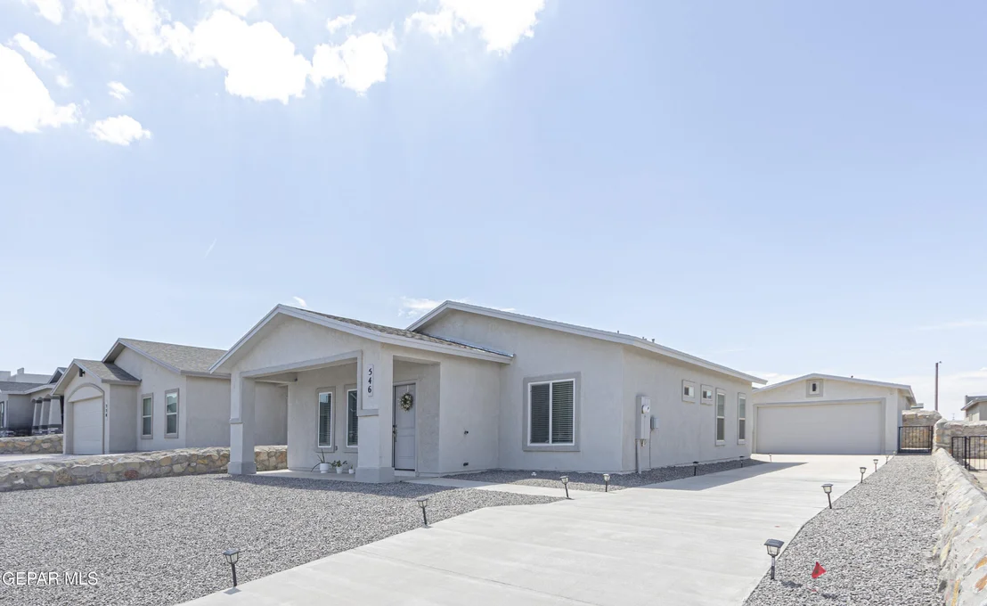 Photo of 546 Spanish Oak Drive