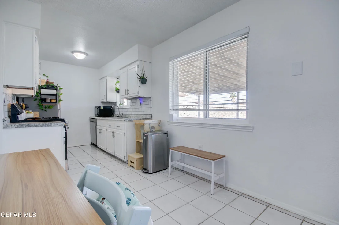 Photo of 5629 LONGVIEW Circle