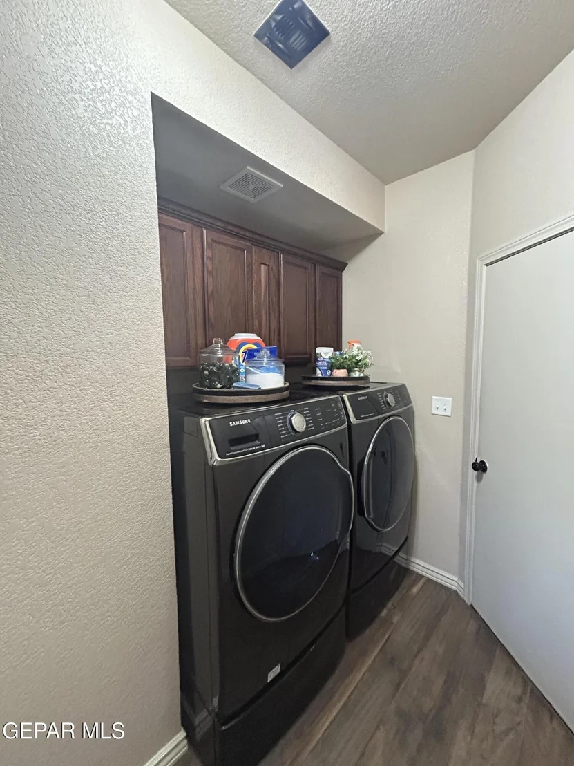Photo of 637 TORRES ALTOS Street