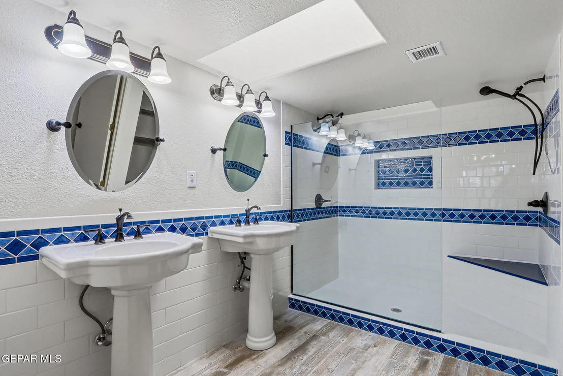 Photo of 5570 BUCKLEY Drive